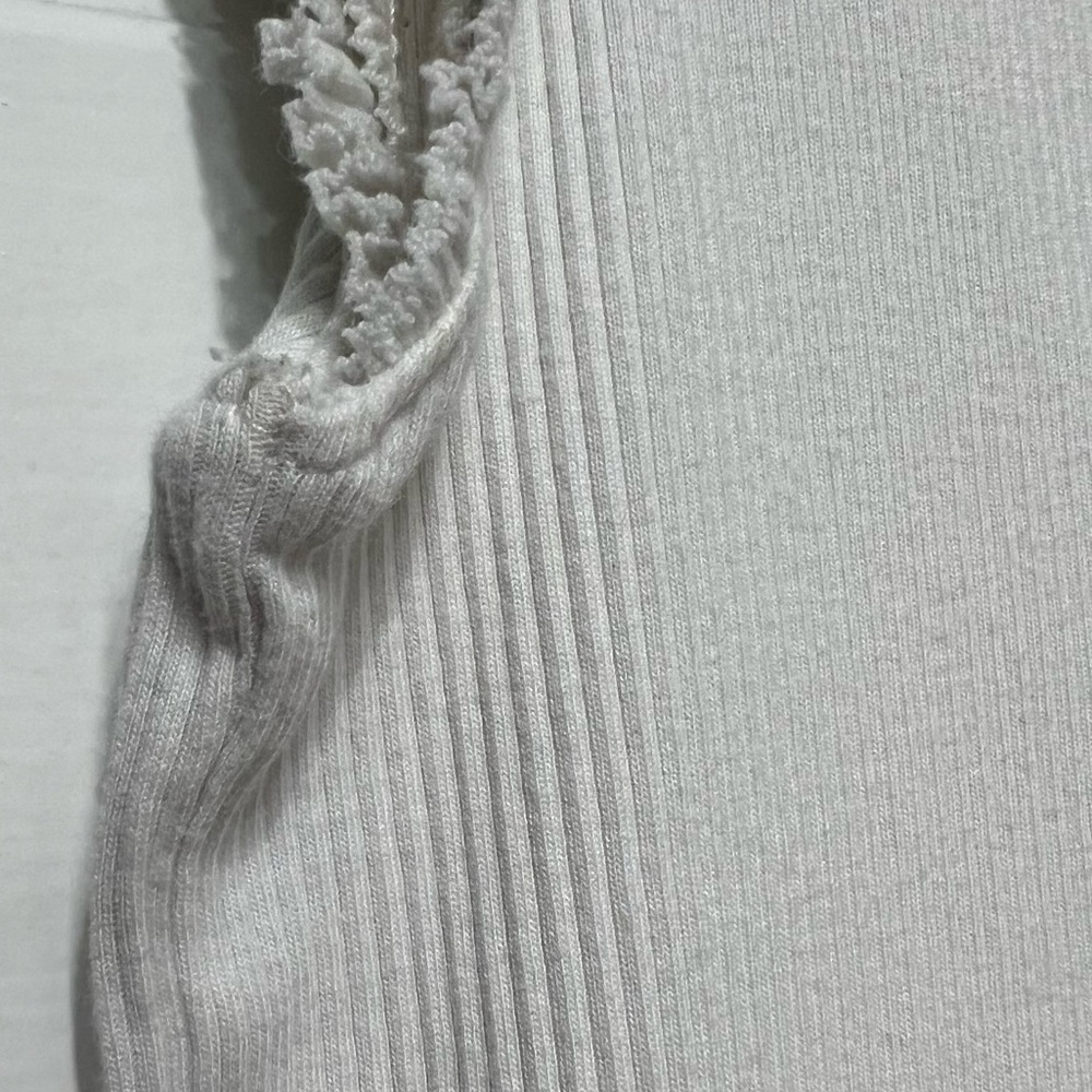 J. Crew Vintage rib ruffle boatneck tank top. Ivory.
Size small - Picture 4 of 5